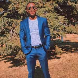 Meet your Posher, Kelvin